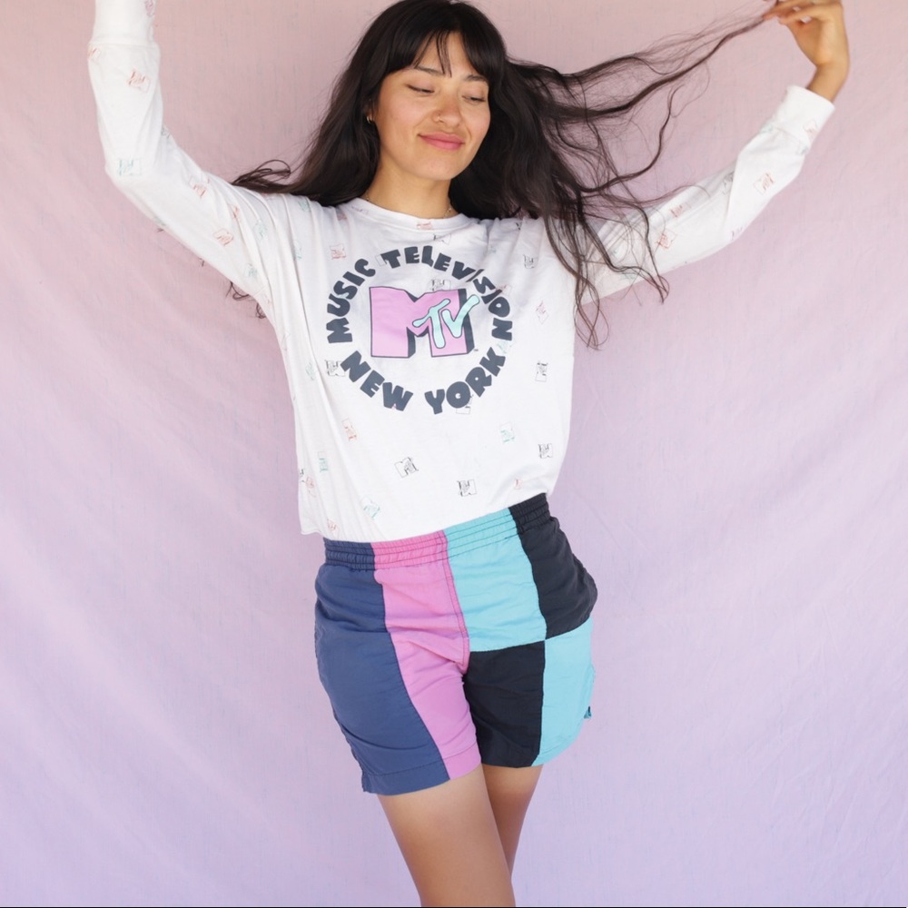 Vintage Pacific Scene Shorts